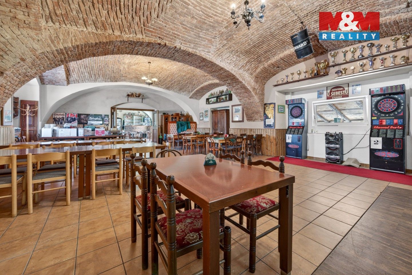 Restaurace · 879 m² · Tyršova, Studená - 3
