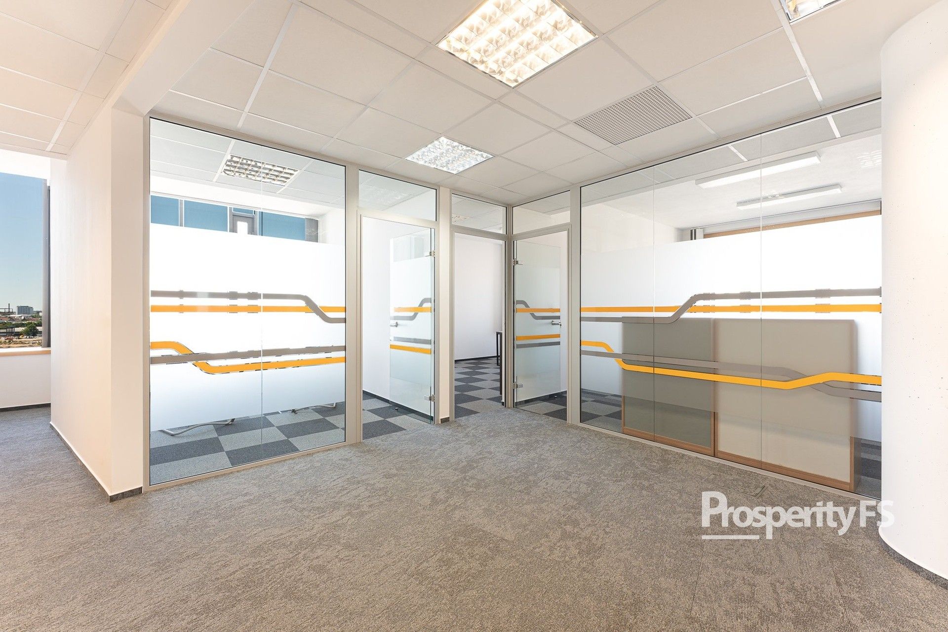 Pronájem kancelář - Pražákova, Brno, 28 m²