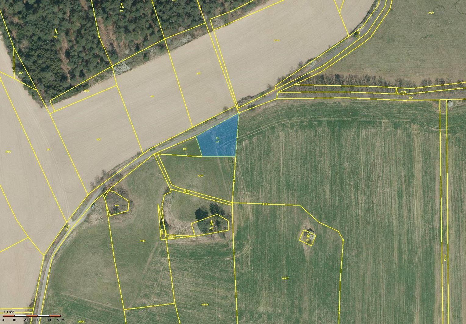 Zahrady, Katovsko, Bratronice, 914 m² - 2