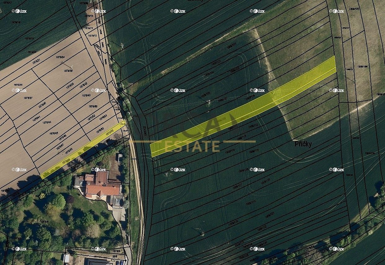 Zemědělský pozemek, 1 107 m²