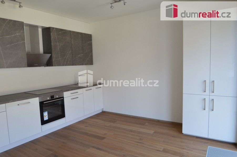 1+kk, Naskové, Praha, 30 m²