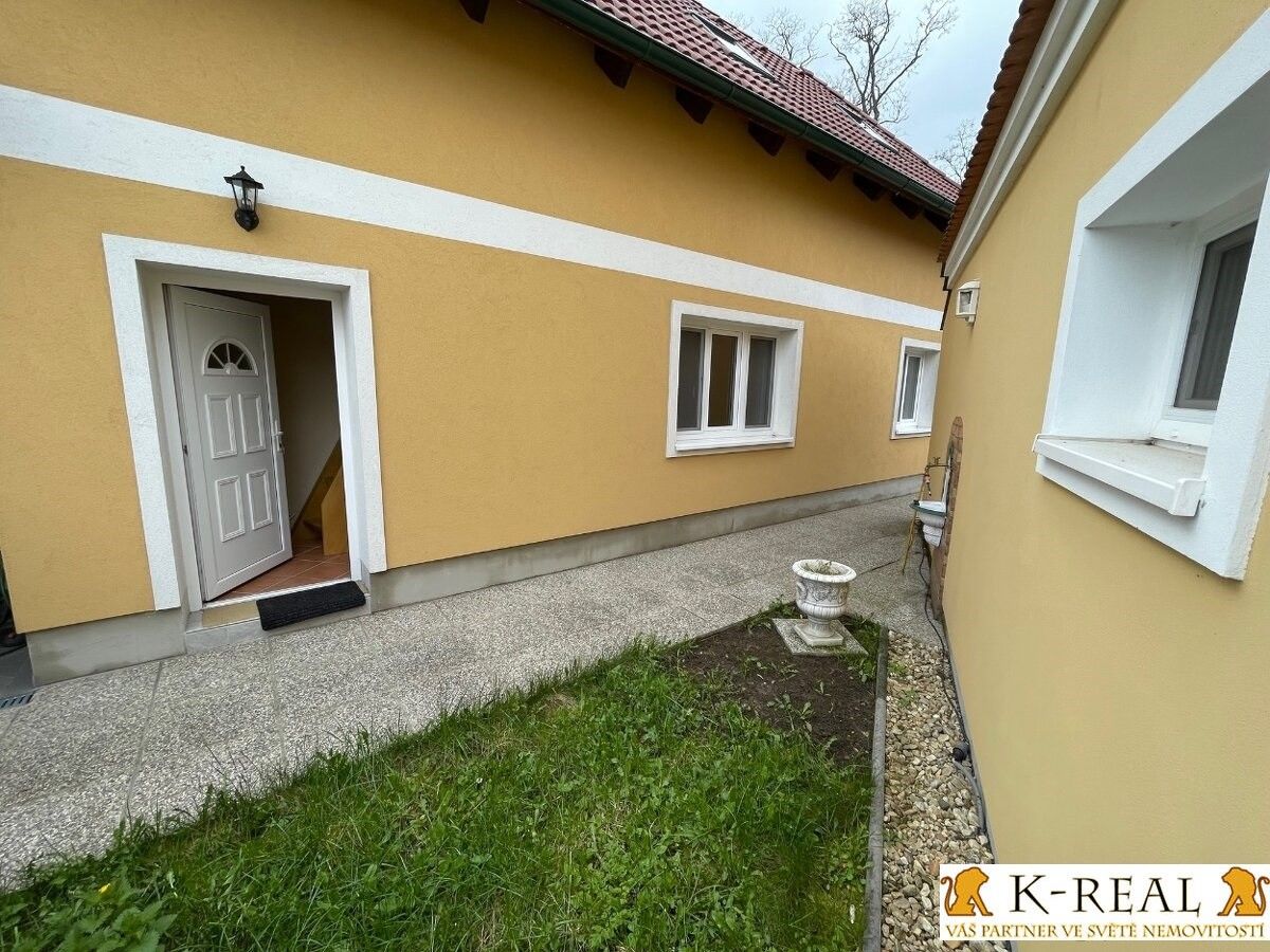 Rodinné domy, Božice, 80 m²