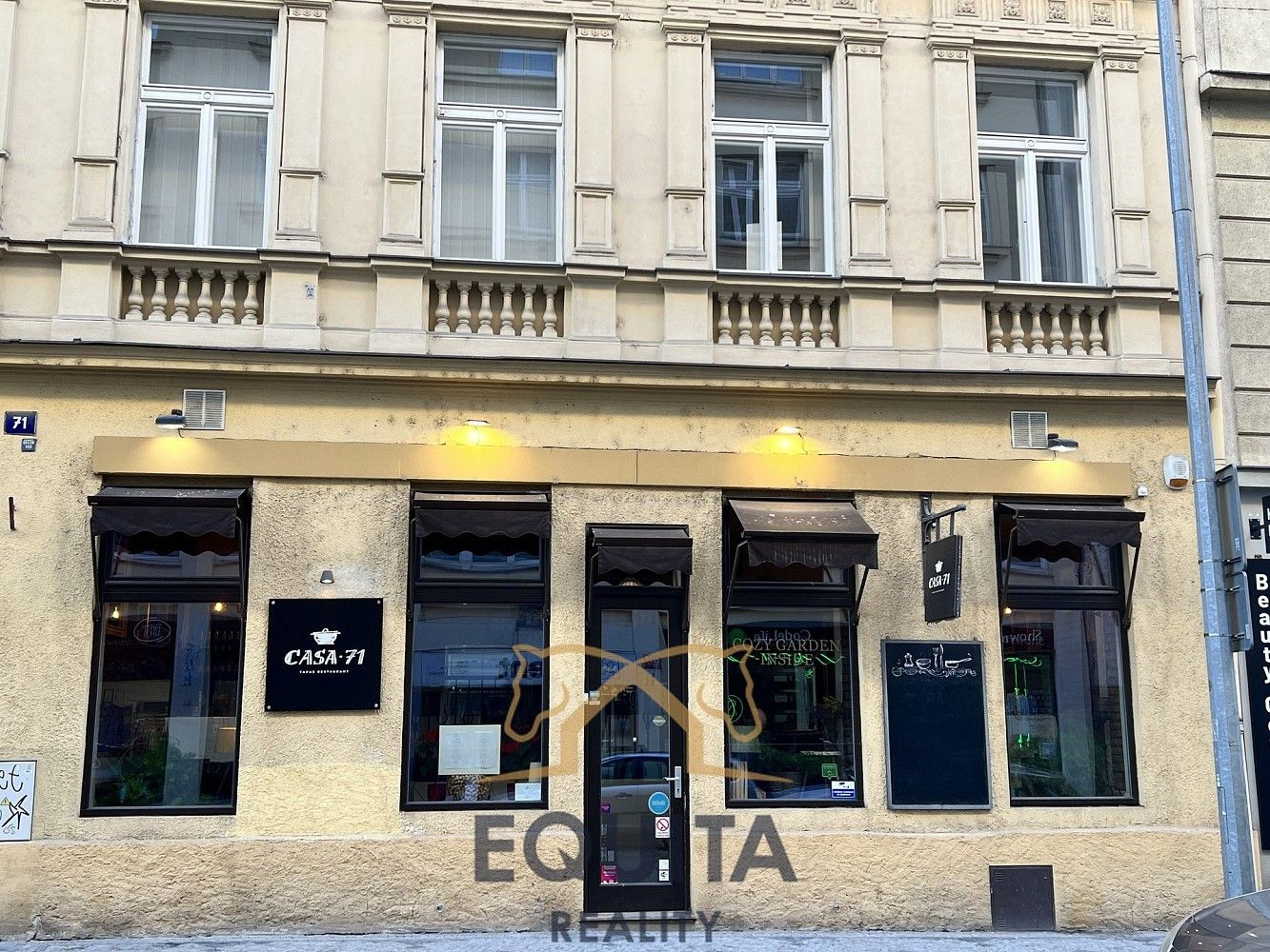Restaurace, 183 m²