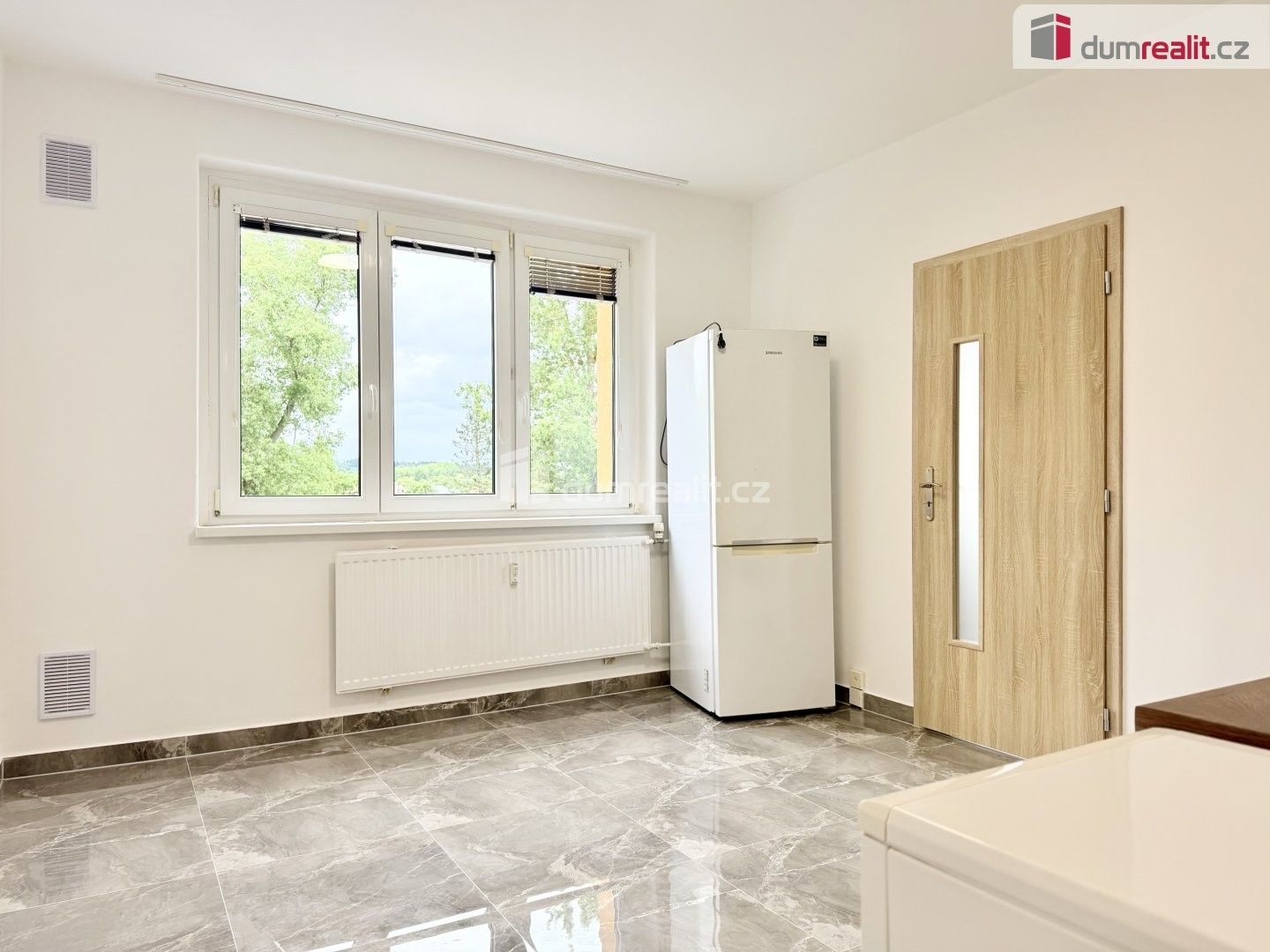 Byt 1+1 · 38 m² · Sídliště, Hroznětín - 3