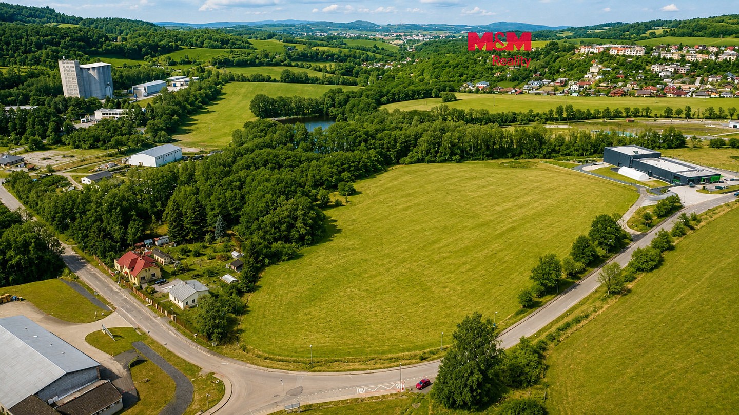 Pozemek, 12 405 m²