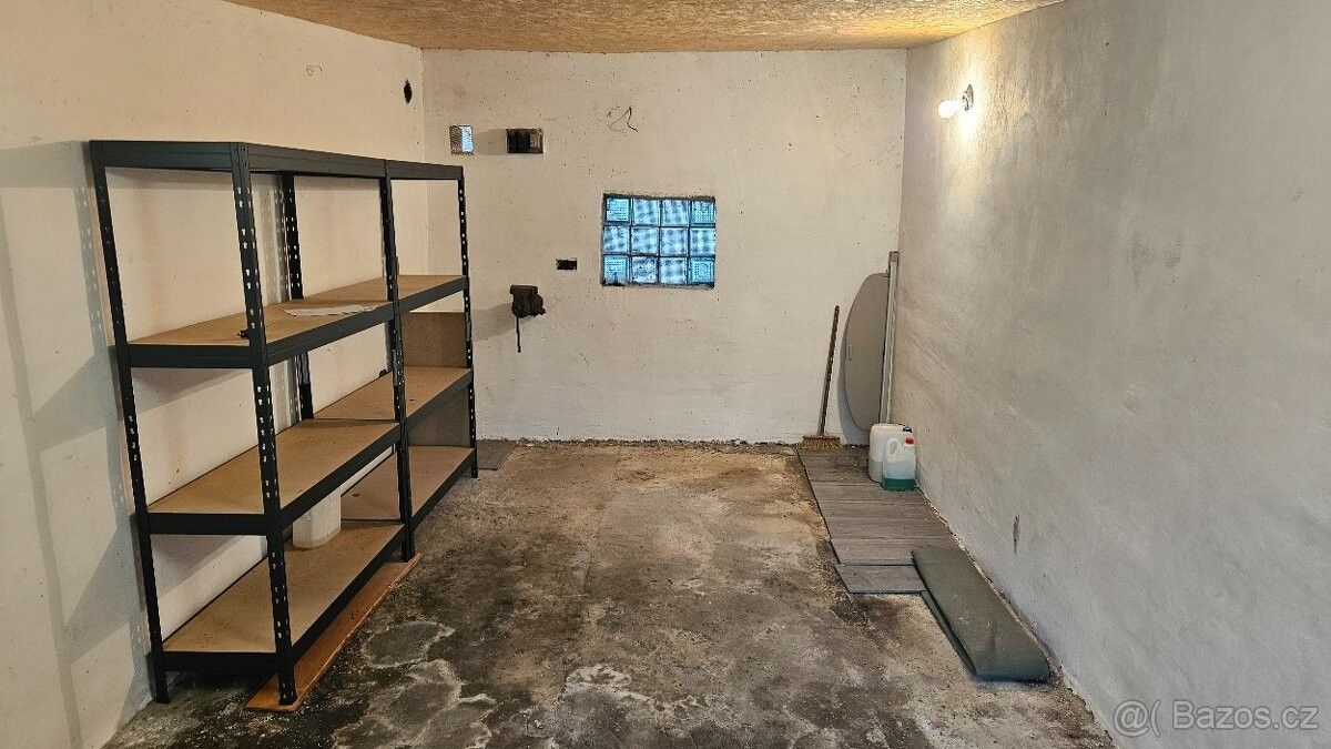Pronájem garáž - Česká Lípa, 470 01