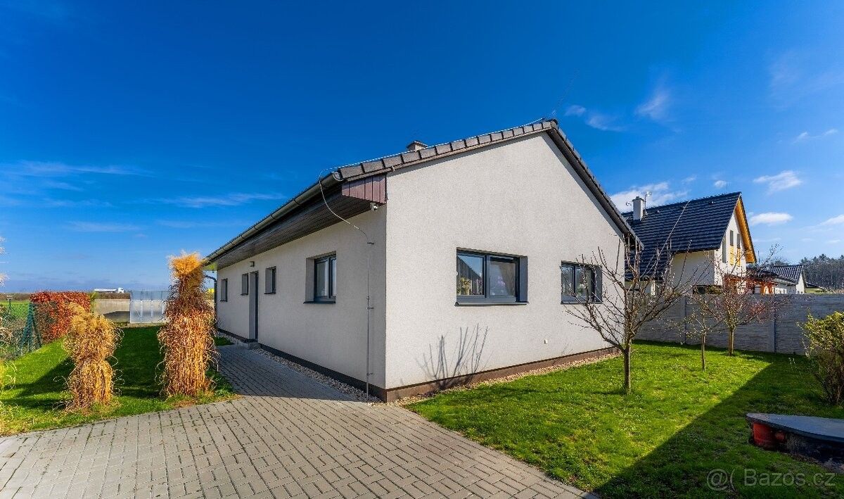 Prodej dům - Opatovice nad Labem, 533 45, 486 m²