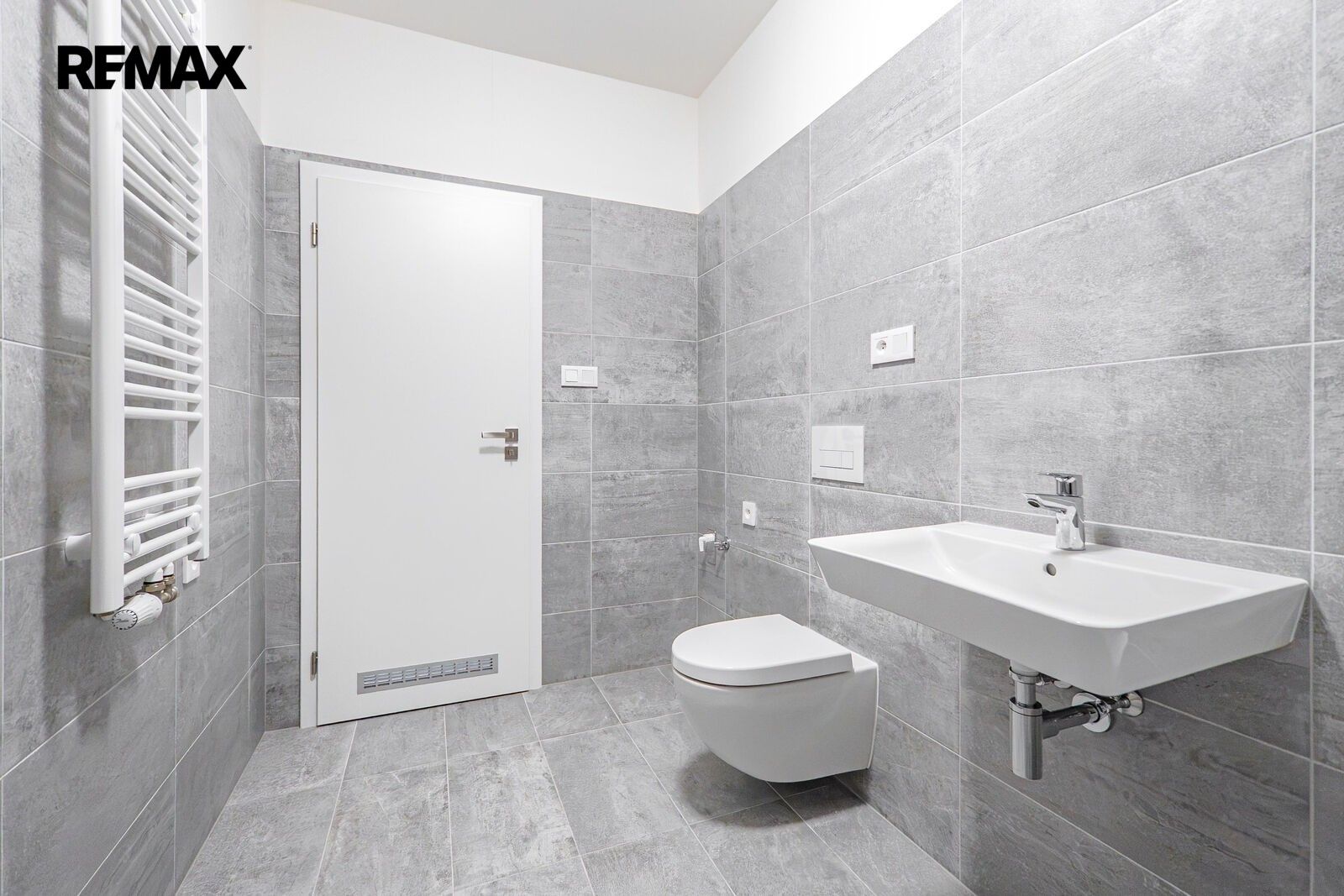 Byt 2+kk · 56 m² · Sedlářova 1163, Praha Kbely - 3