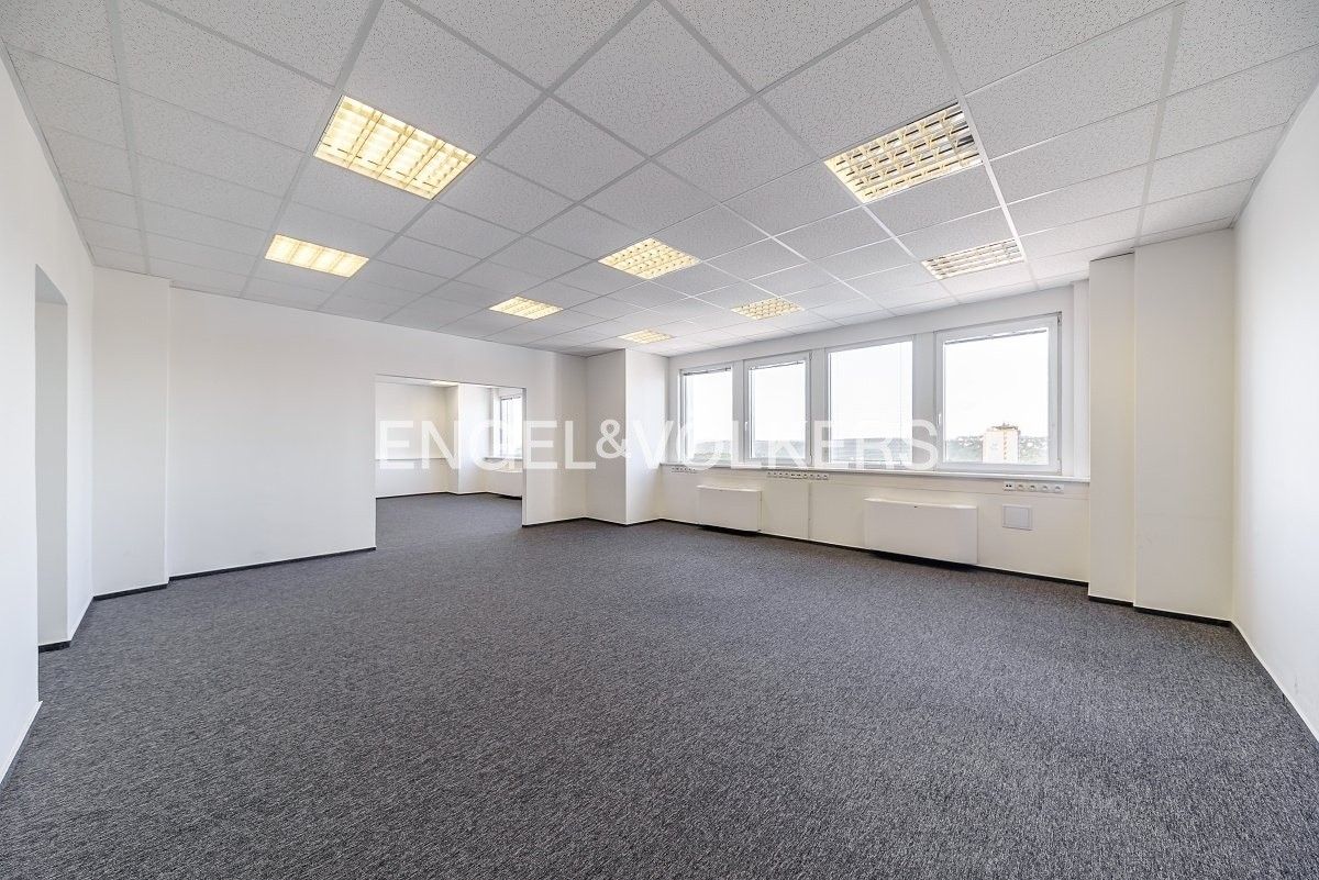 Pronájem kancelář - Zelený pruh, Praha, 24 m²