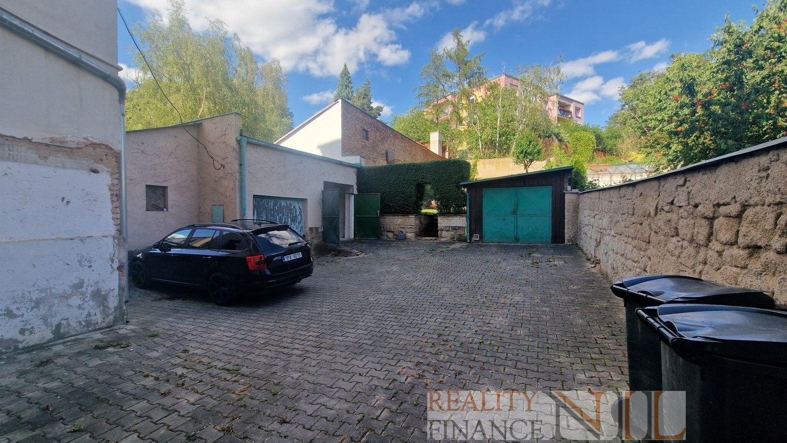 Garáž · 24 m² · Karlovarská 565, Plzeň Severní Předměstí - 3