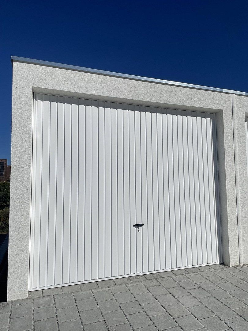 Garáže, , Bádensko-Württembersko, 18 m² - 2
