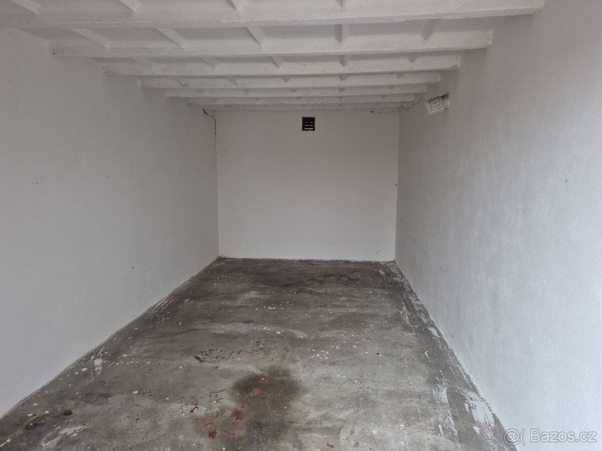 Pronájem garáž - České Budějovice, 370 04