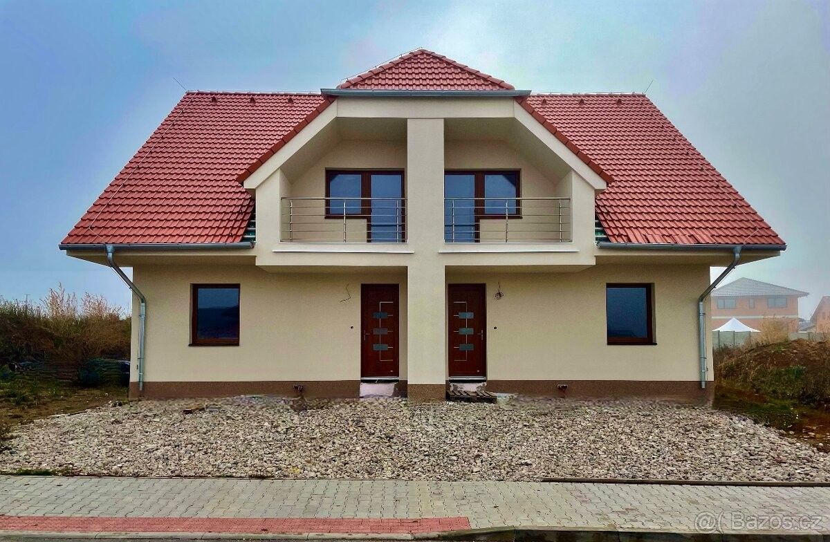 Rodinné domy, Buštěhrad, 273 43