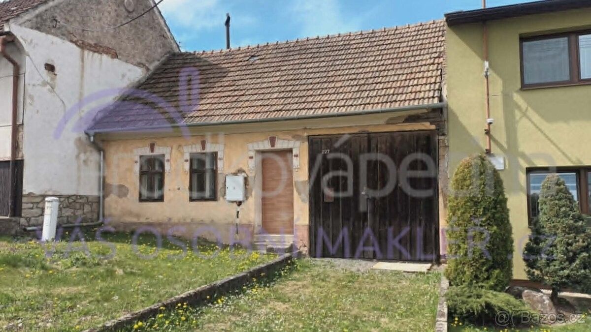 Chaty, Roštín, 768 03 - 1