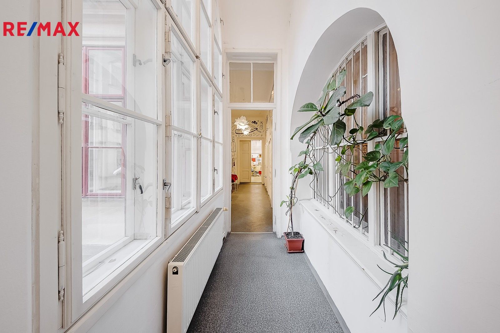 Pronájem komerční - Vodičkova, Praha, 33 m²