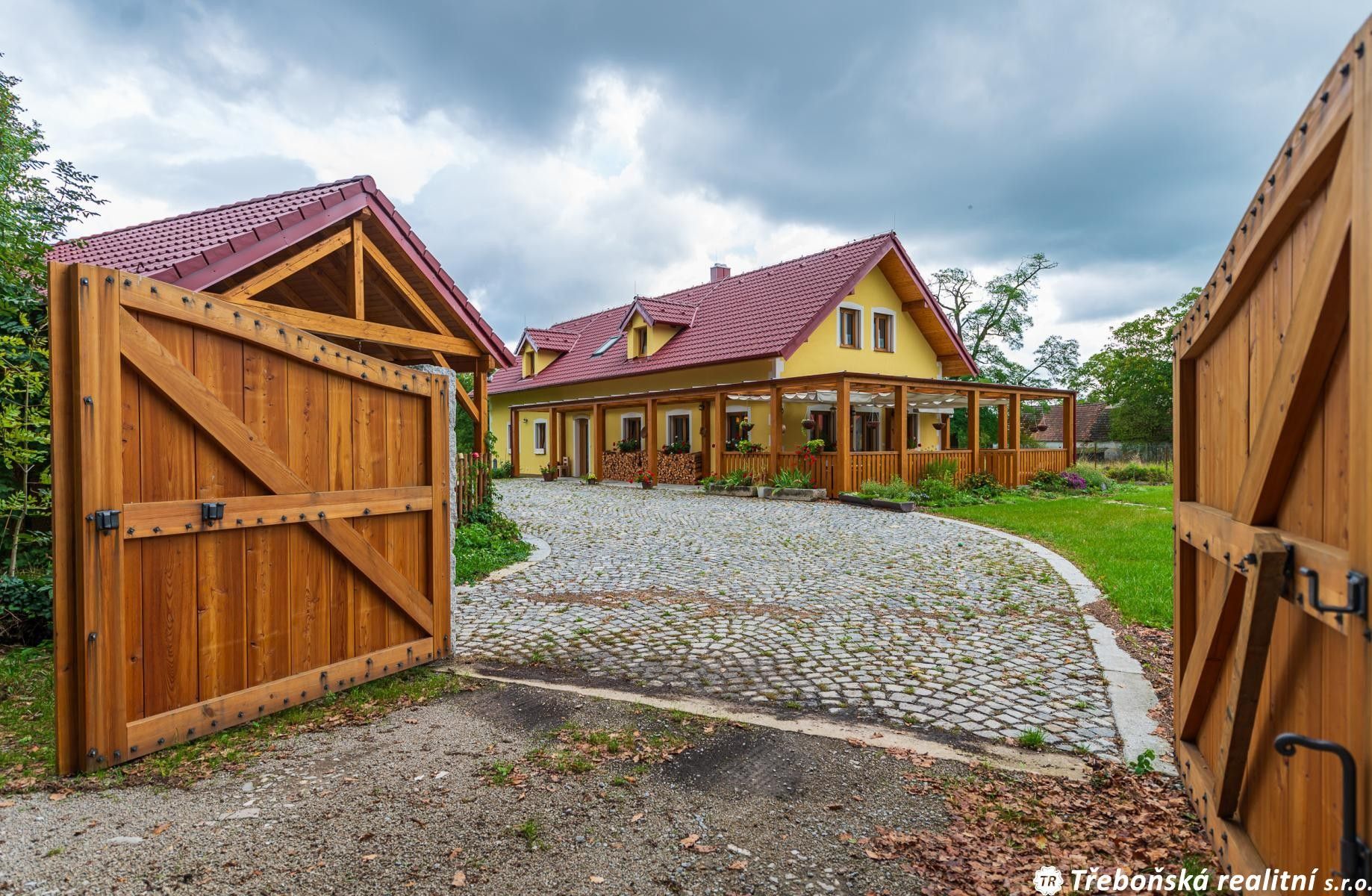 Prodej dům - Smržov, 236 m²