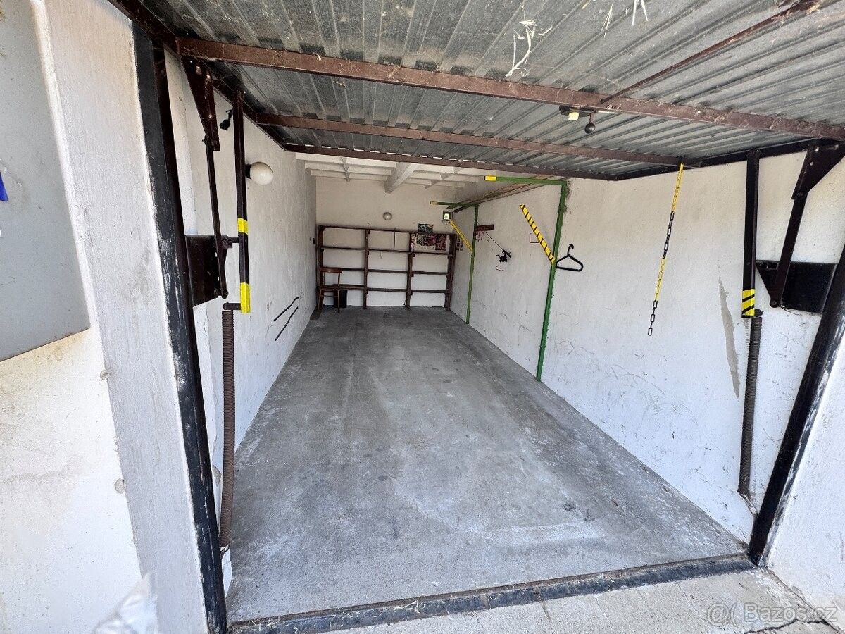 Garáže, Staré Město u Uherského Hradiště, 686 03