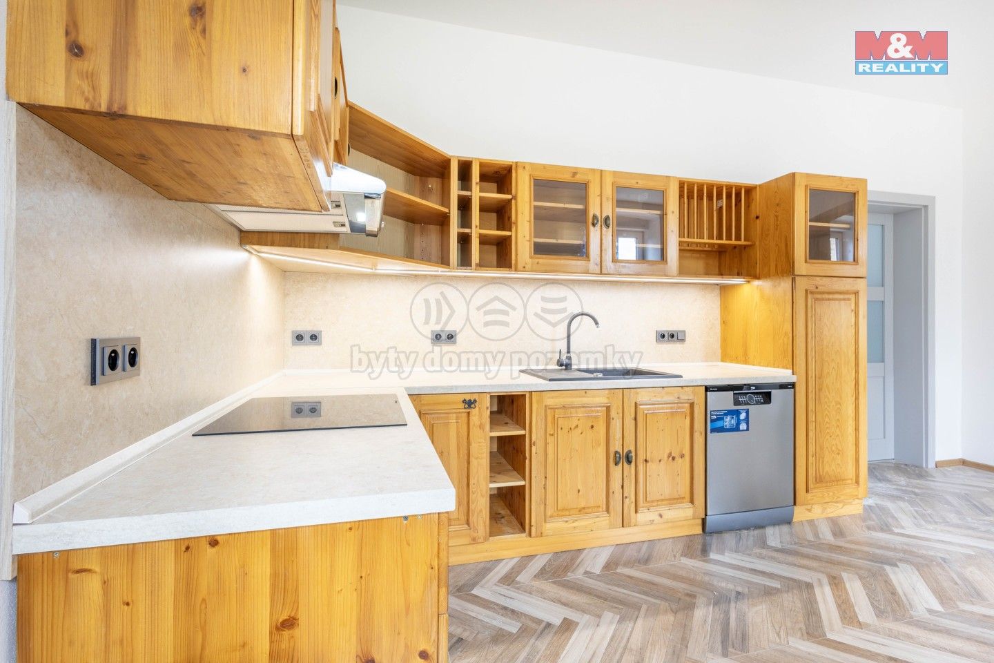 4+1, Borská, Zákupy, 120 m²