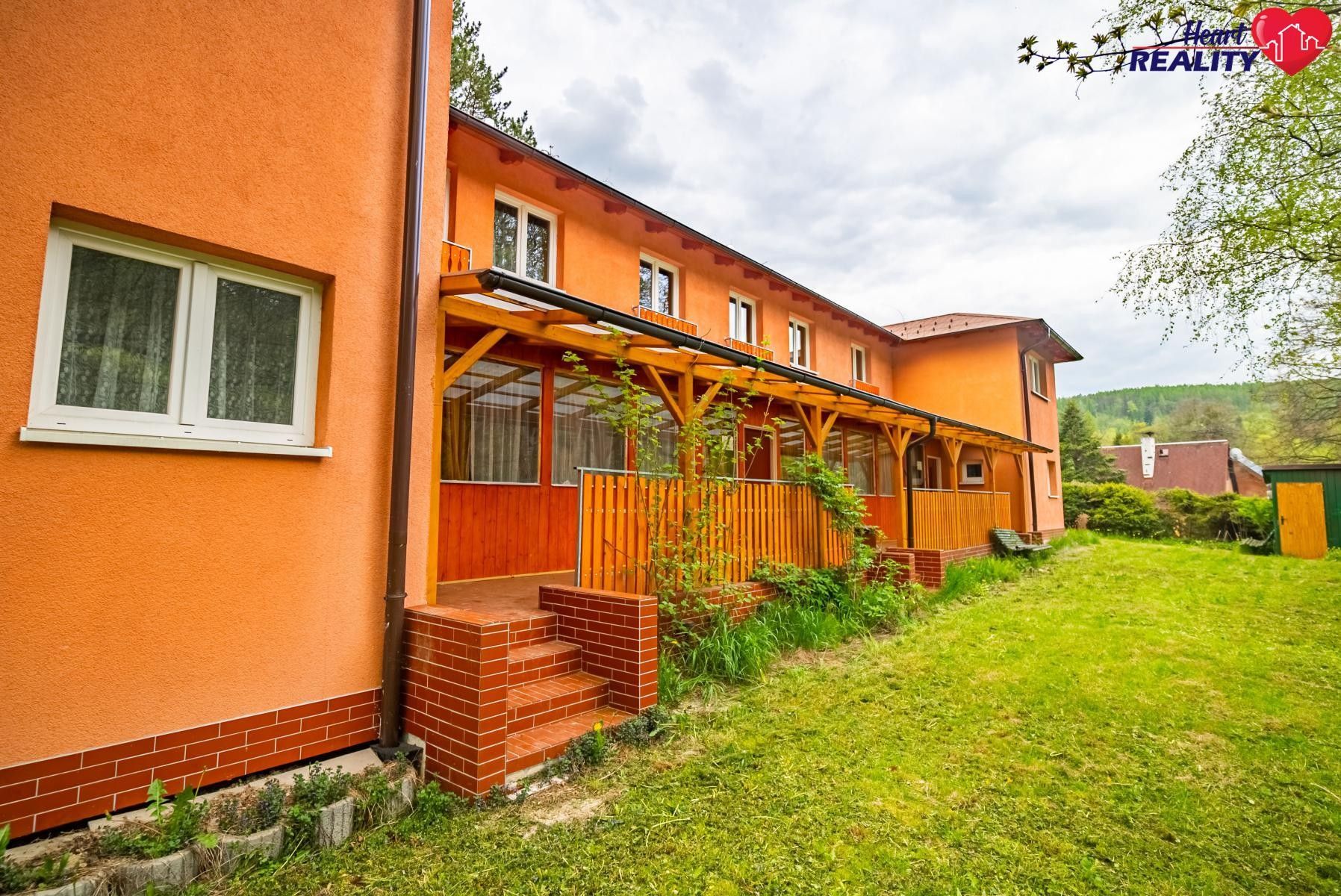 Prodej chata - Zálužné, Vítkov, 462 m²
