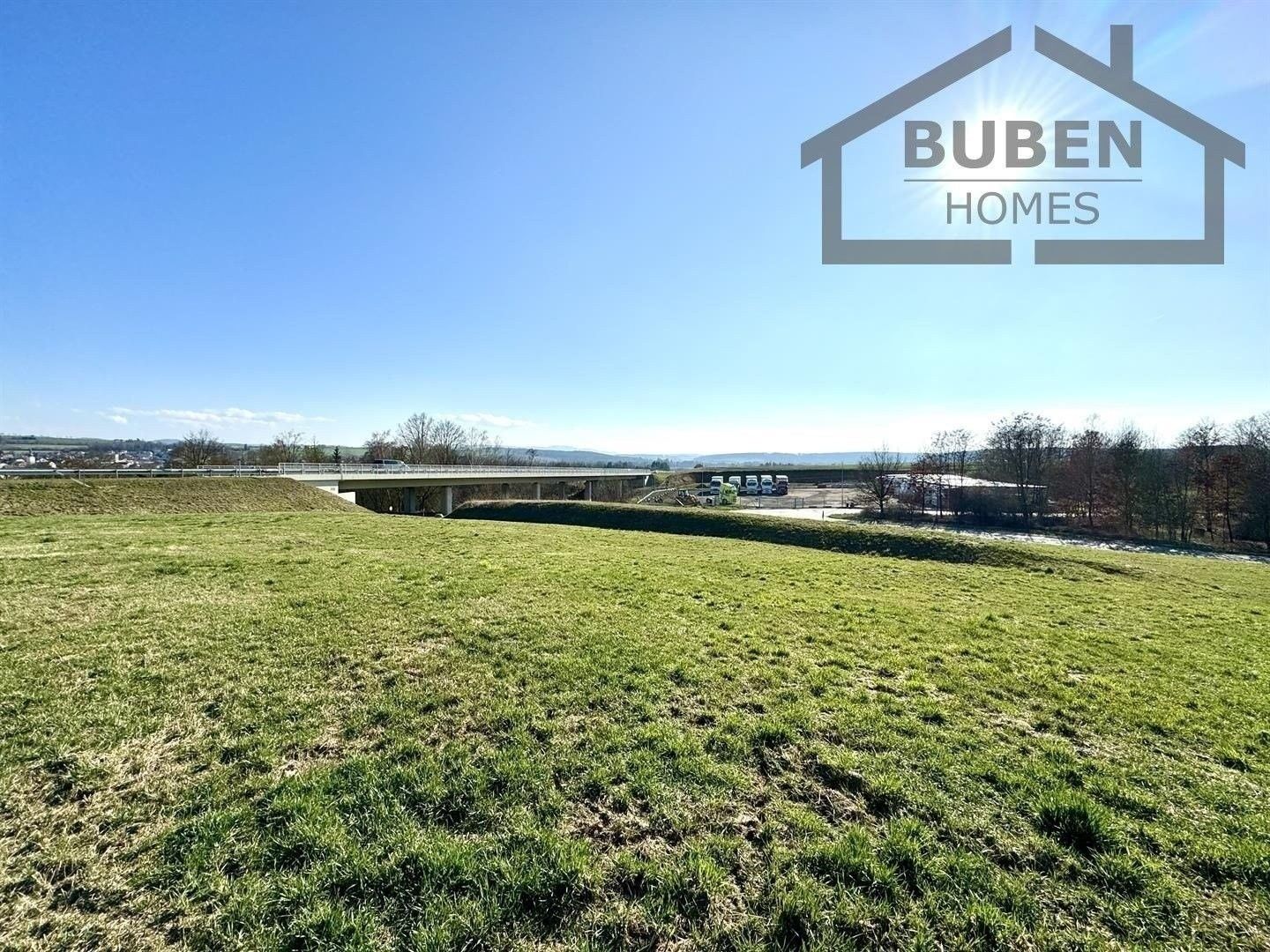 Prodej komerční pozemek - Staňkov