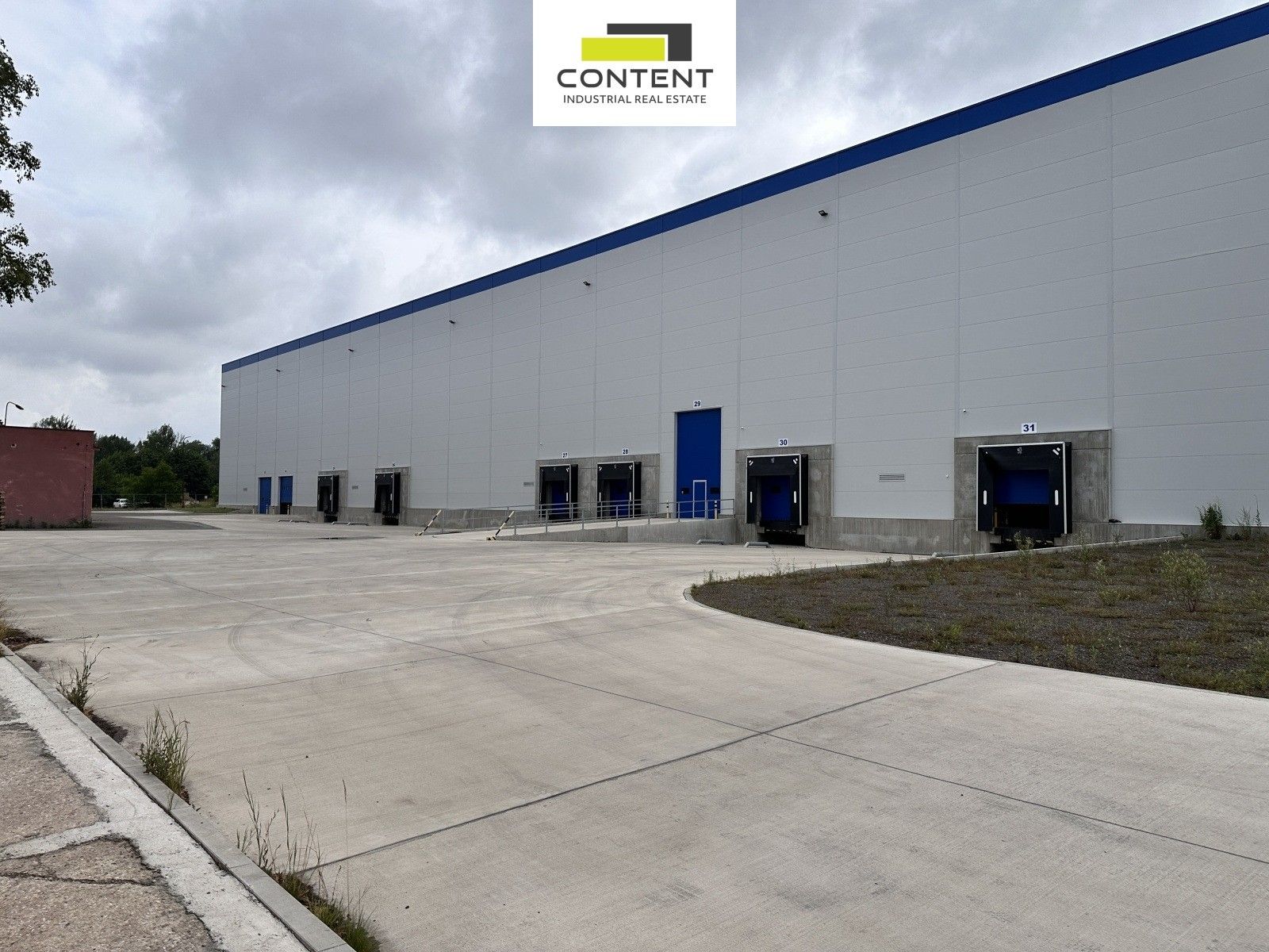 Sklady, Náchodská, Hradec Králové, 3 000 m²