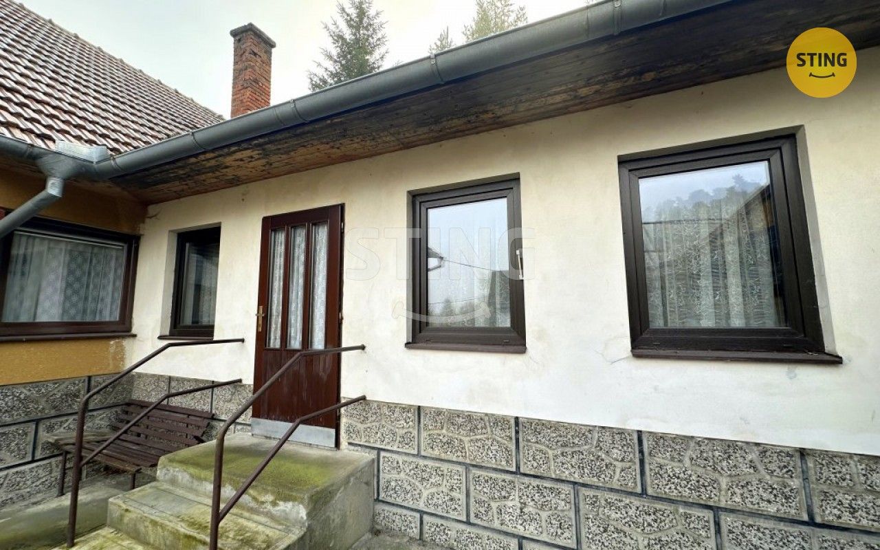 Prodej rodinný dům - Číchov, 300 m²