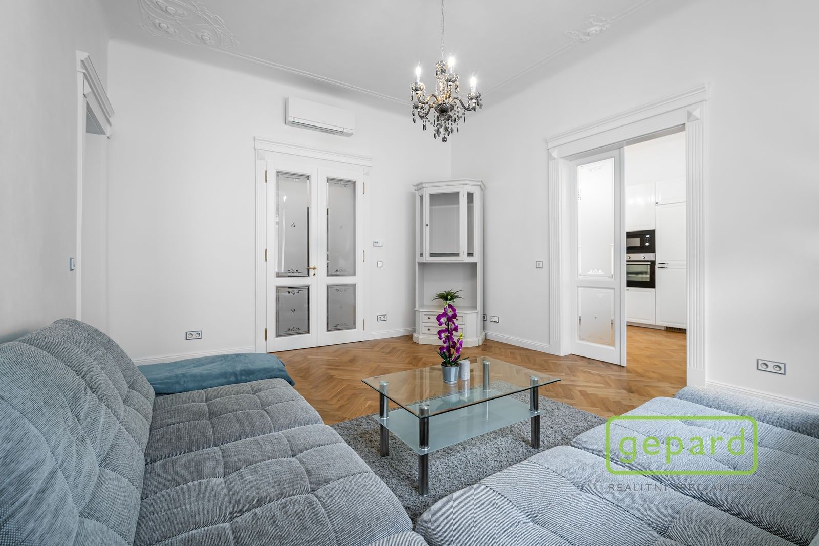 Pronájem kancelář - Janáčkovo nábřeží, Praha, 120 m²