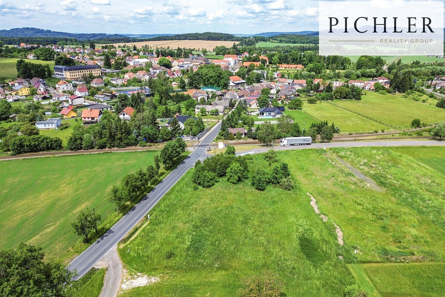 Prodej pozemek pro bydlení - Mirošov, okres Rokycany - 5