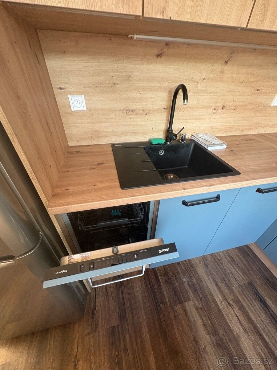 Pronájem byt - Chropyně, 768 11