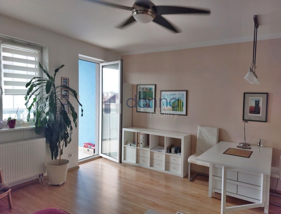 1+kk, V dolině, Praha Michle, 32 m² - 1