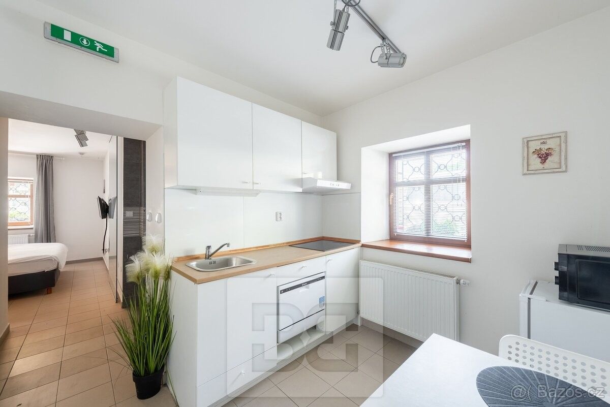 Byty, Karlštejn, 267 18