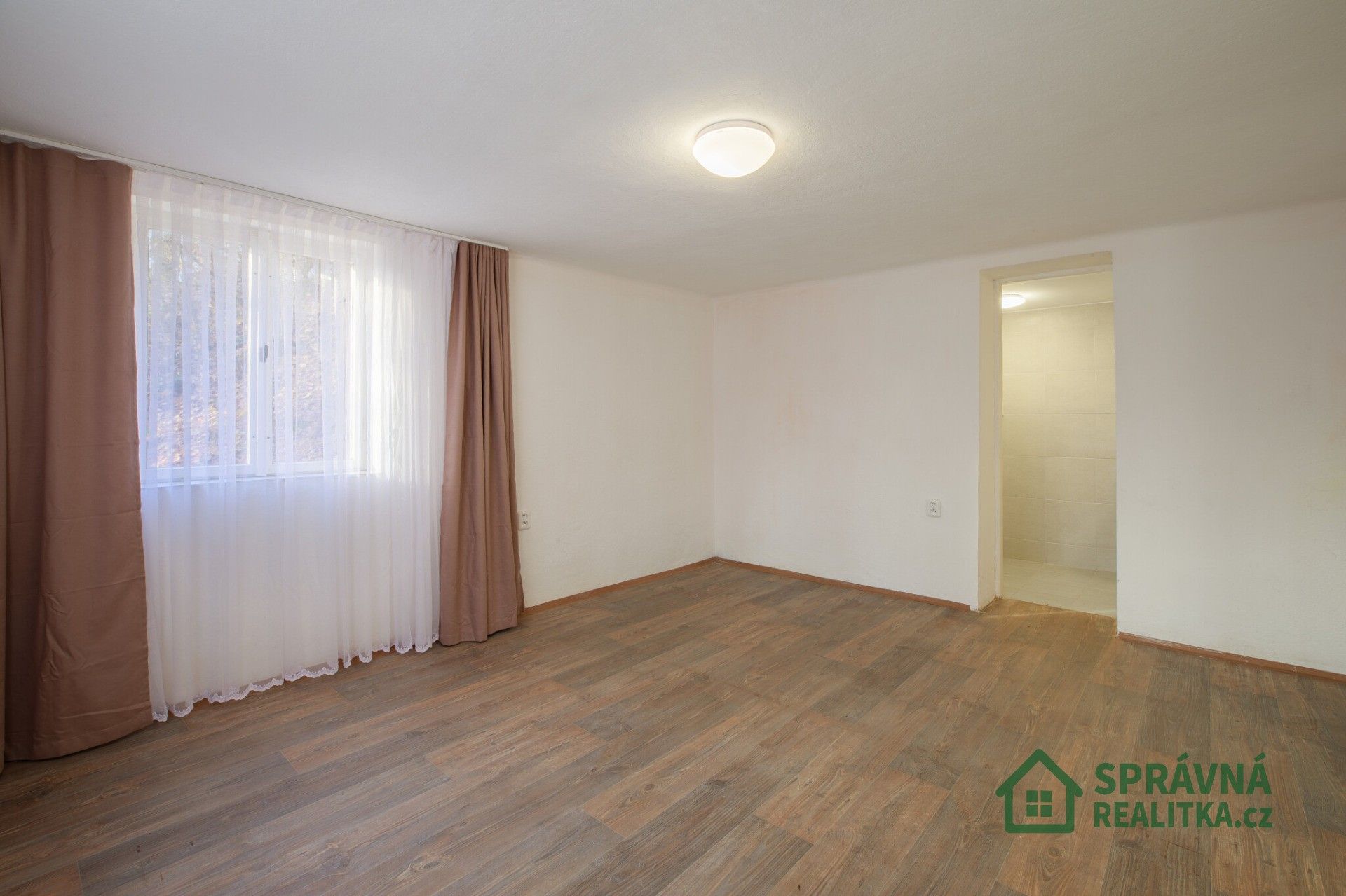 Chaty, Útušice, 45 m² - 2