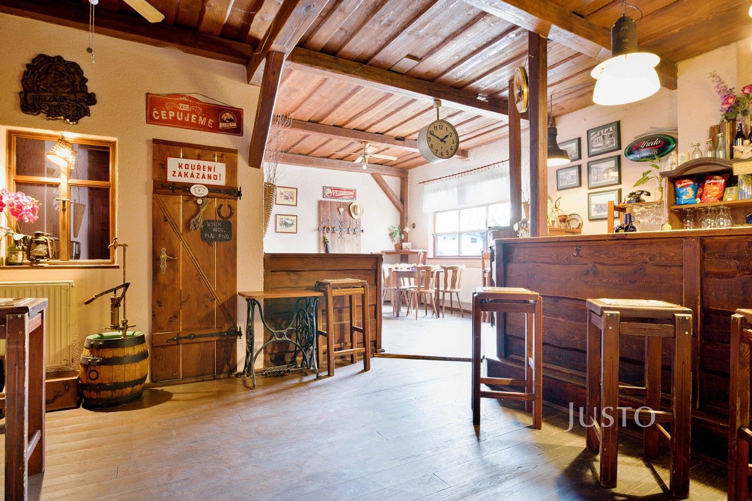 Restaurace, 76 m²