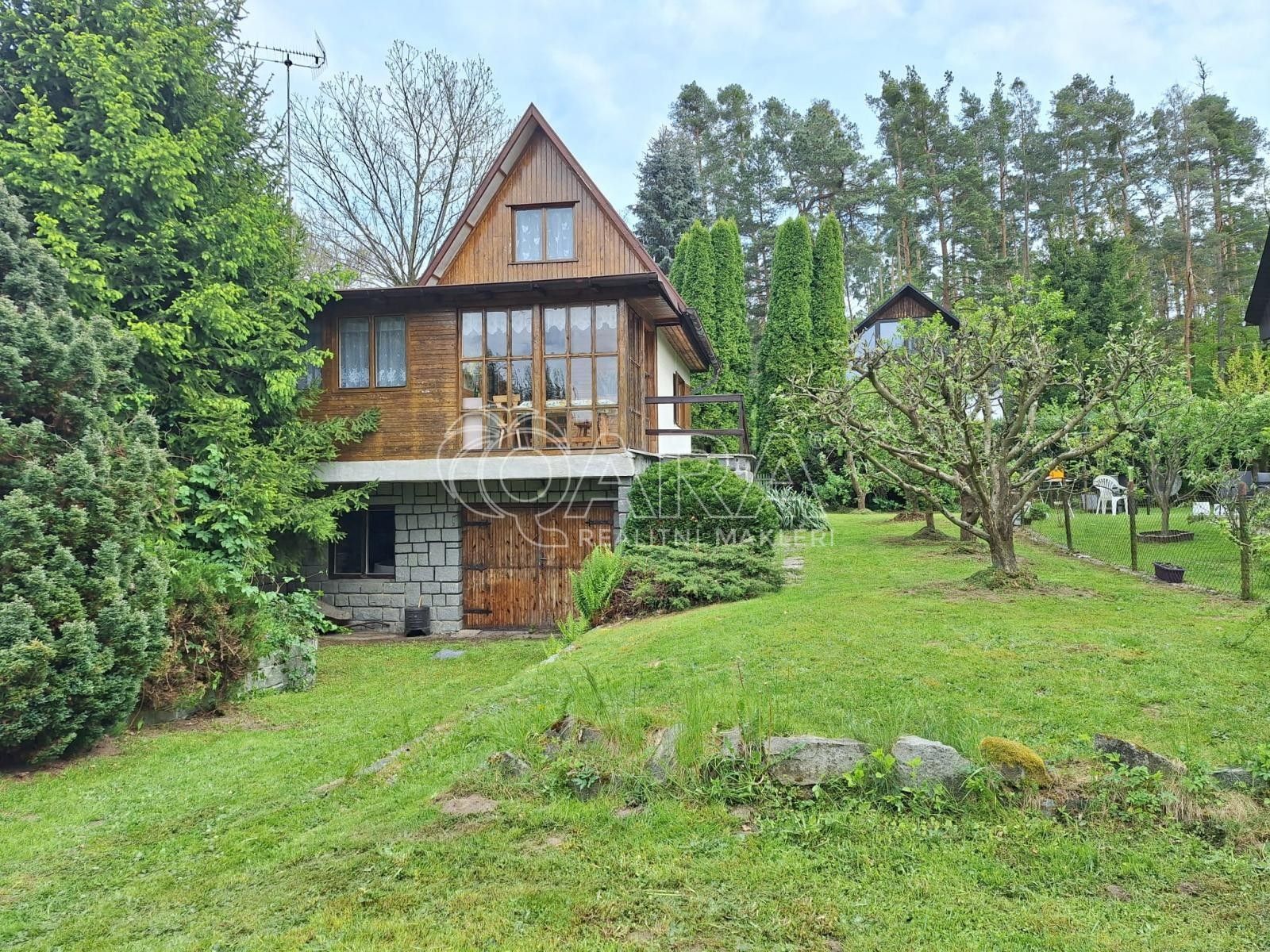 Chaty, Svatý Jan Hrachov, 83 m²