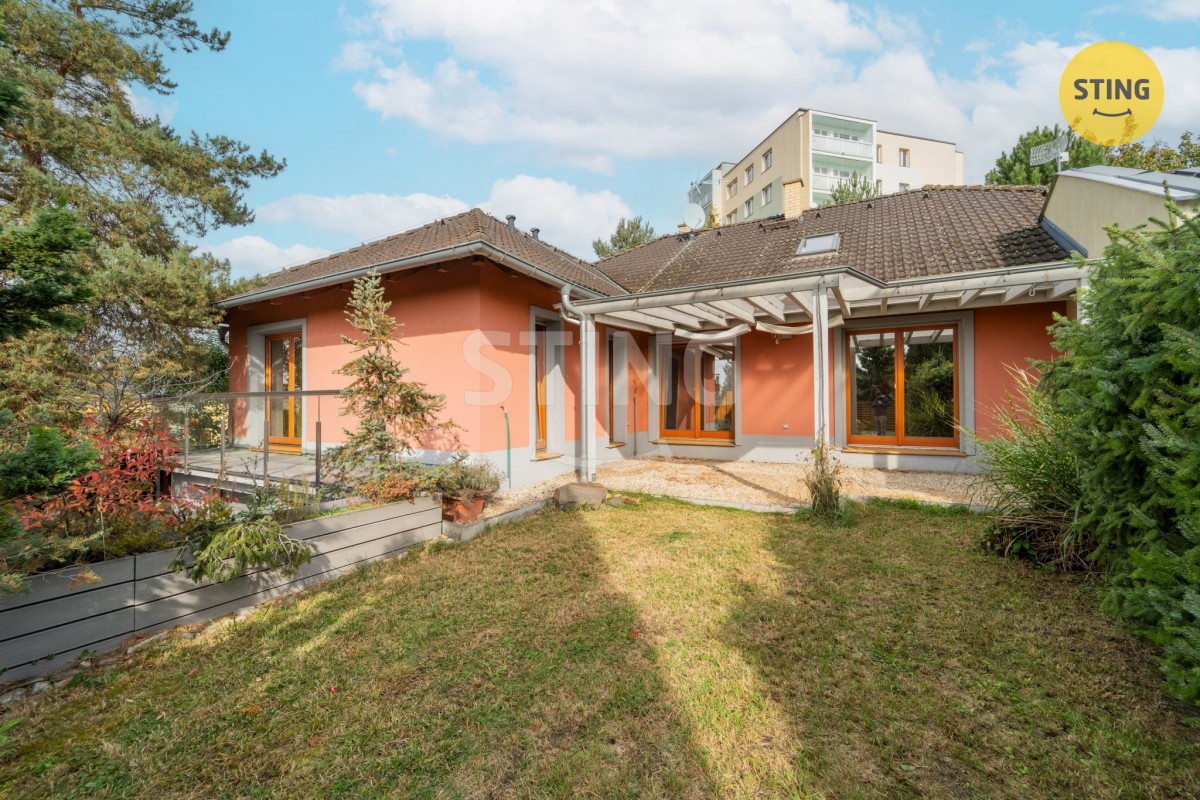 Rodinný dům, 270 m²