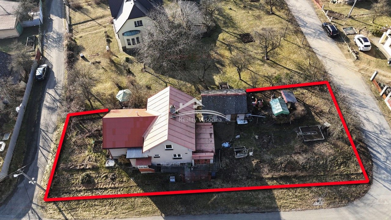 Rodinné domy, V Aleji, Pohled, 150 m²