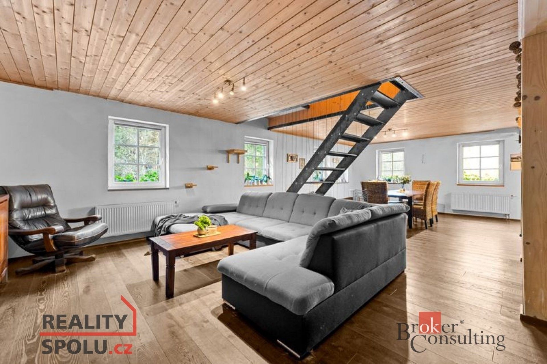 Ubytovací zařízení, Strážné, 650 m²