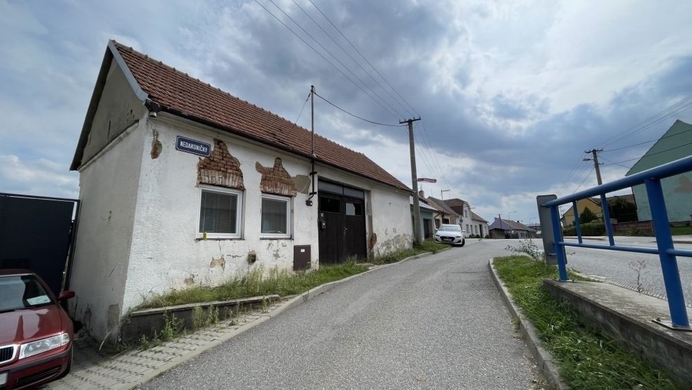 Prodej rodinný dům - Moravský Písek, 696 85