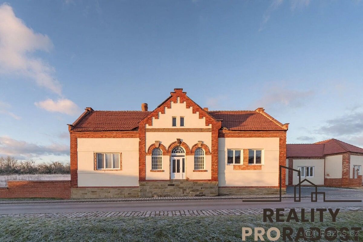 Prodej rodinný dům - Archlebov, 696 33 - 1