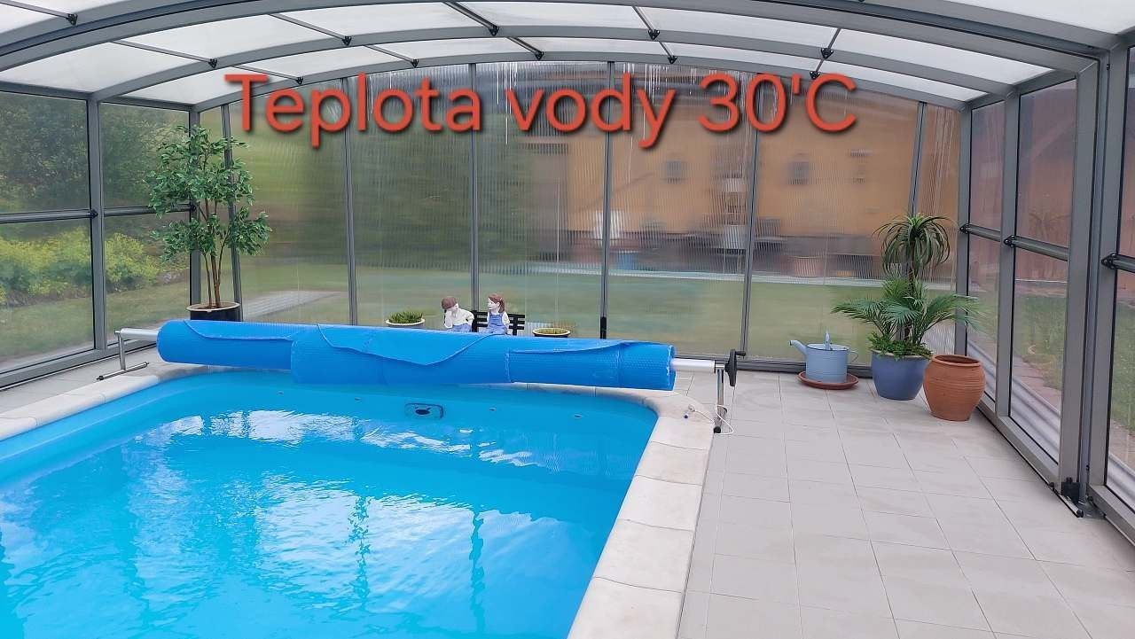 Chaty, Borovnice u Staré Paky, Královéhradecký kraj - 1
