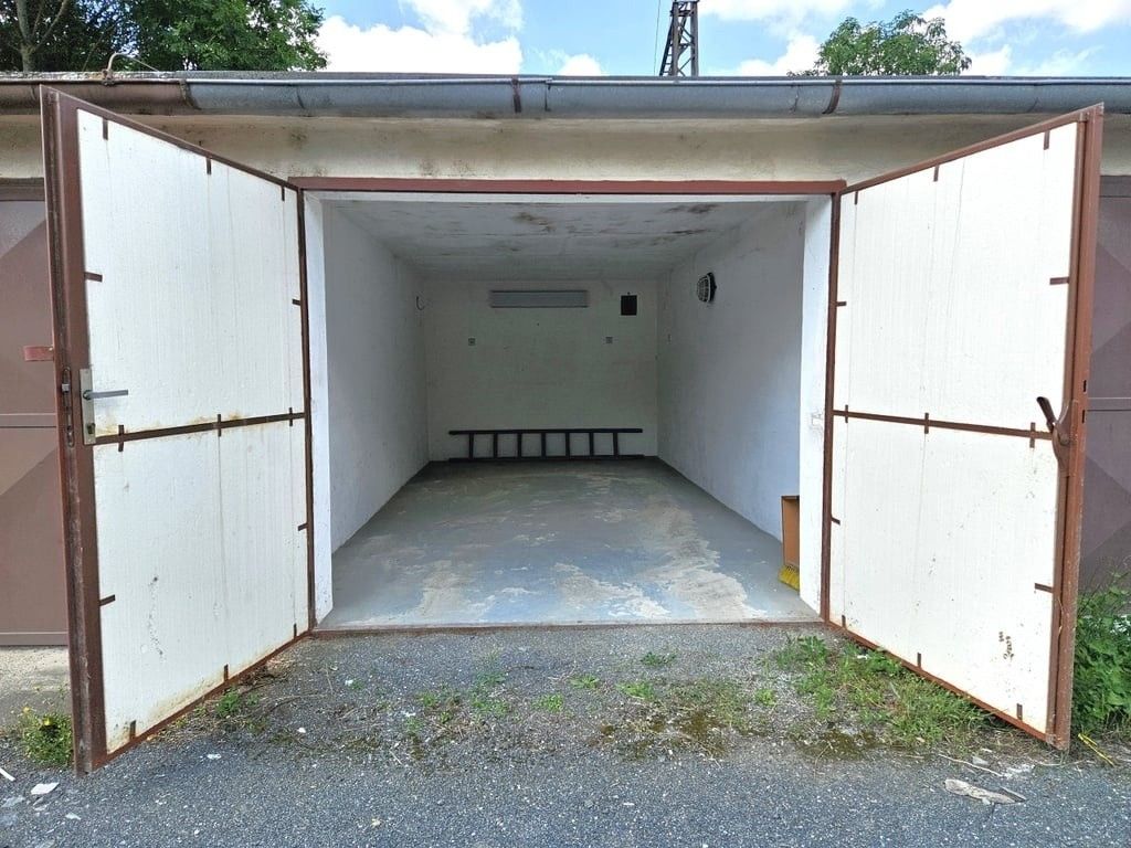 Garáže, Přerov, 750 02