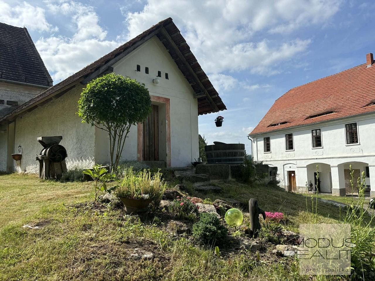 Ubytovací zařízení, Snědovice - Mošnice, okres Litoměřice, Ústecký kraj, 800 m² - 2