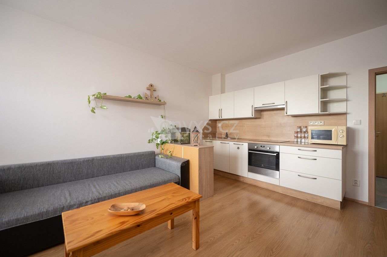 Prodej byt 1+kk - Jaroslava Holečka, Kladno, 33 m²