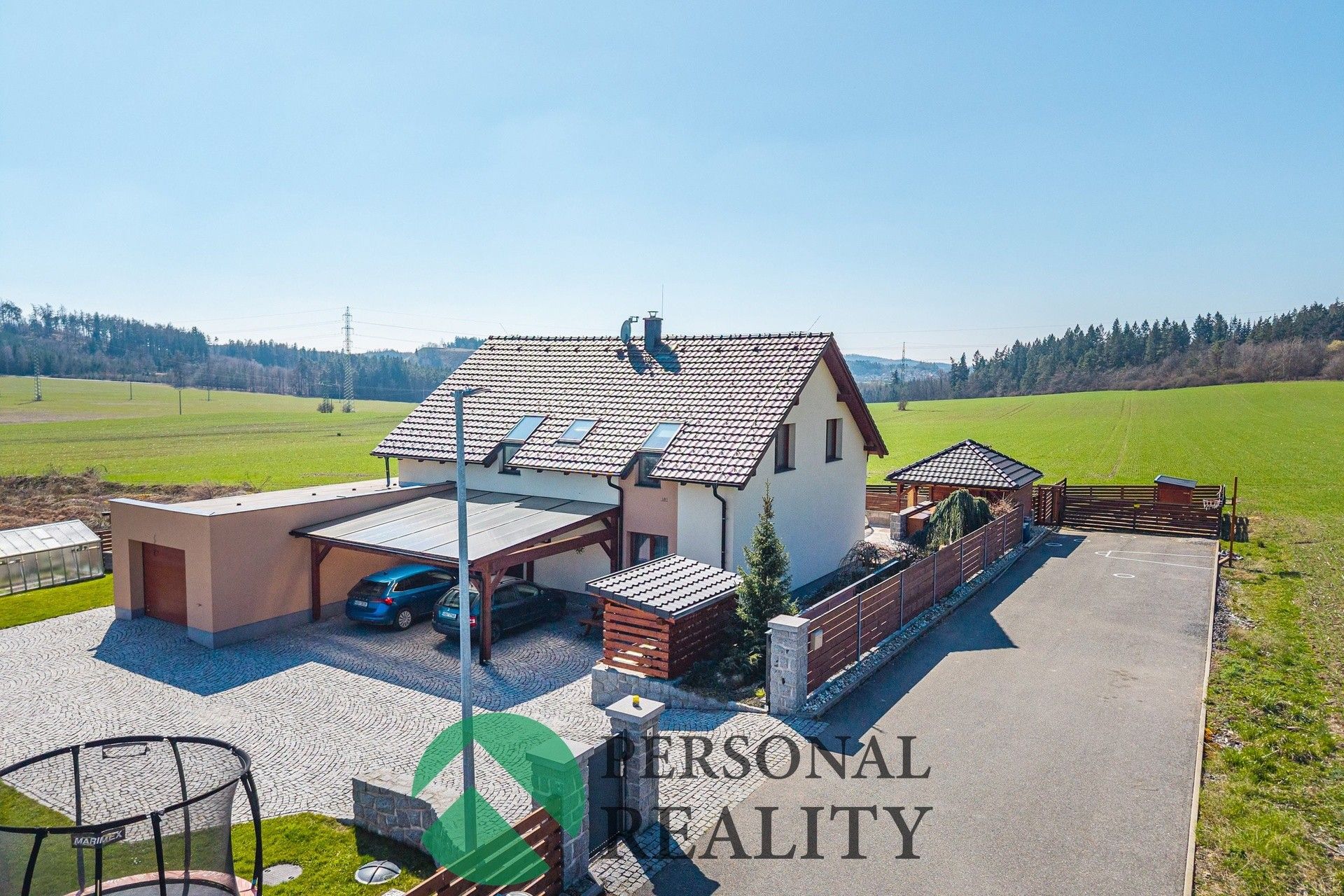 Prodej rodinný dům - Háje, 236 m²
