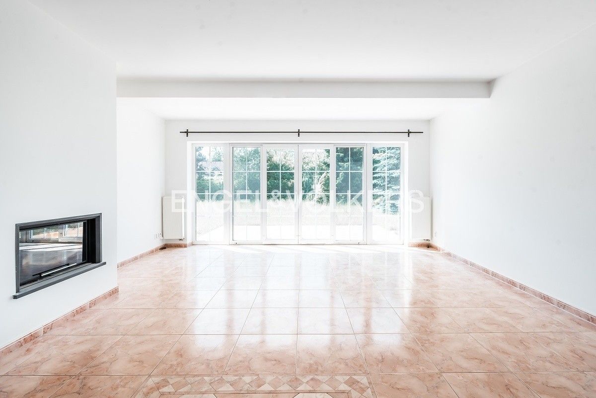 Vily, U Komárova, Průhonice, 610 m²