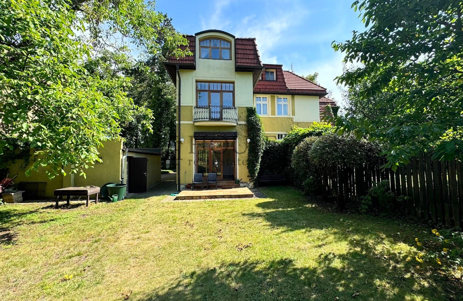 Pronájem rodinný dům - Nad Havlem, Praha, 239 m²