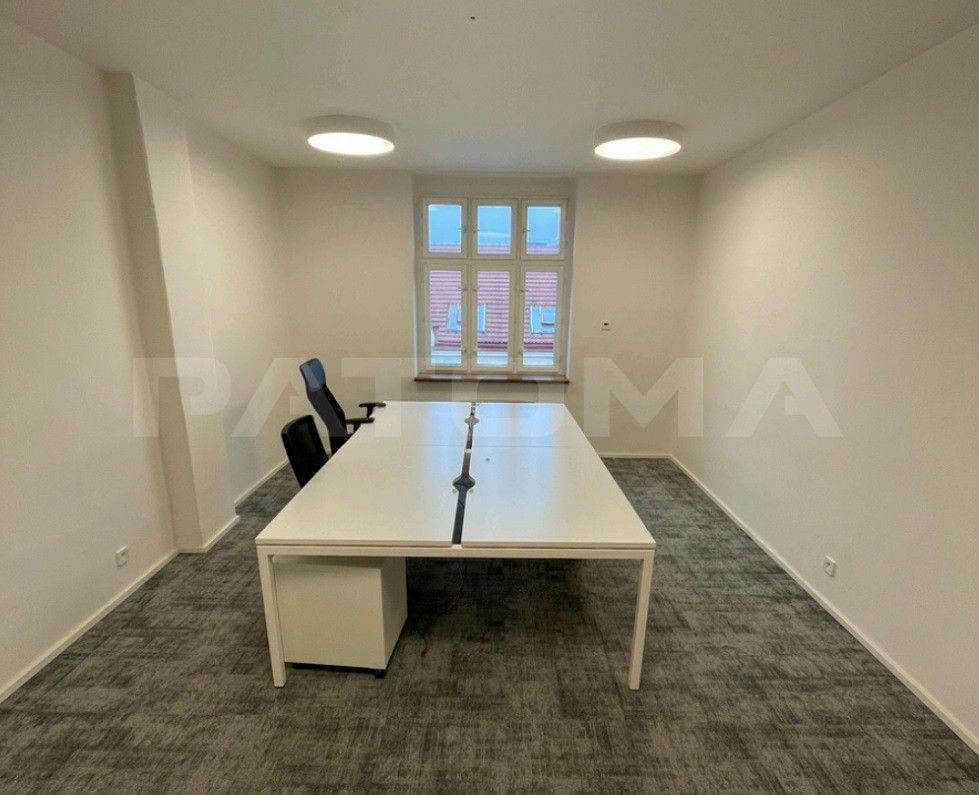 Pronájem kancelář - Muchova, Praha, 172 m²