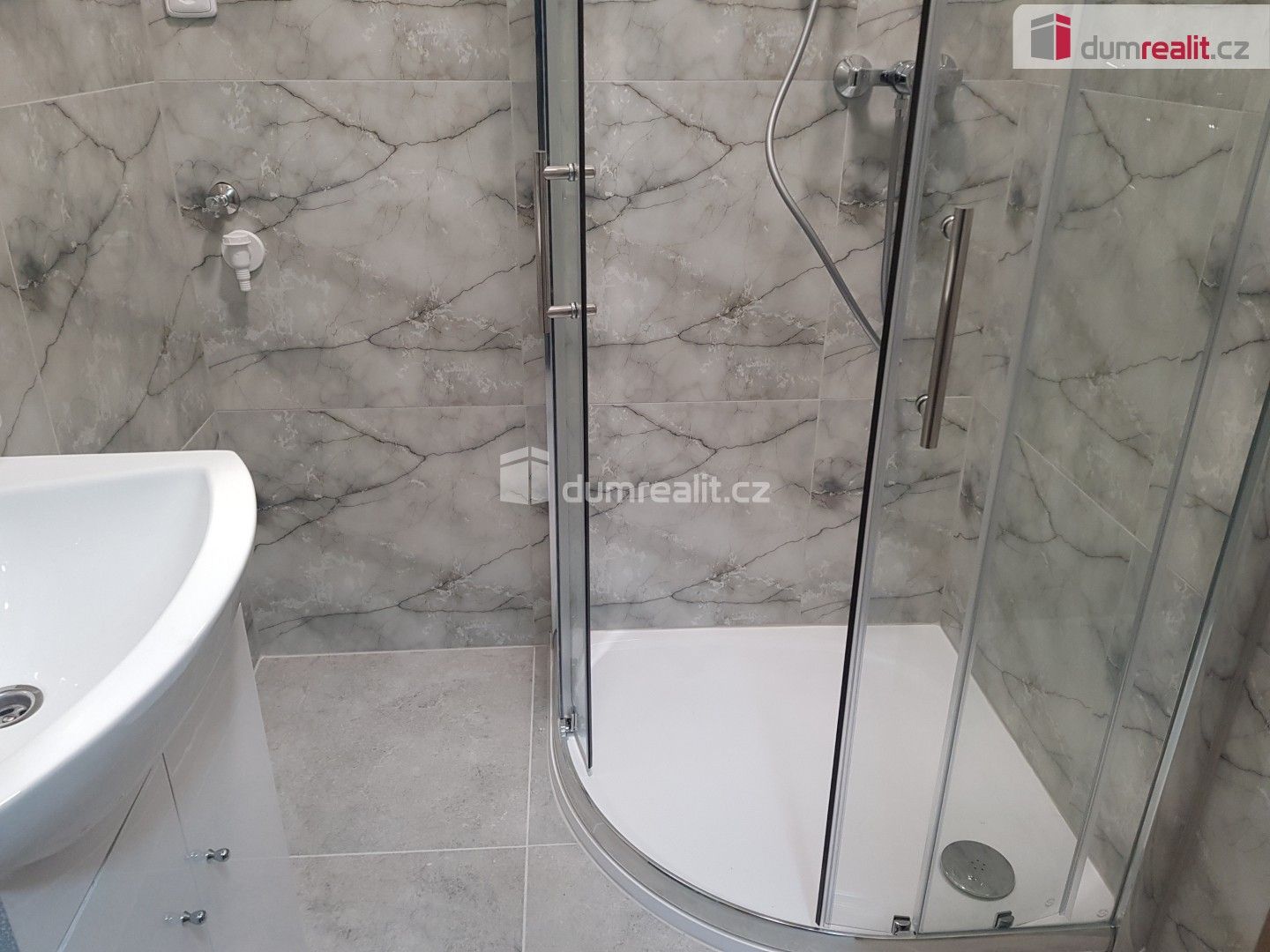 Pronájem byt 1+kk - Přípotoční, Praha, 27 m²