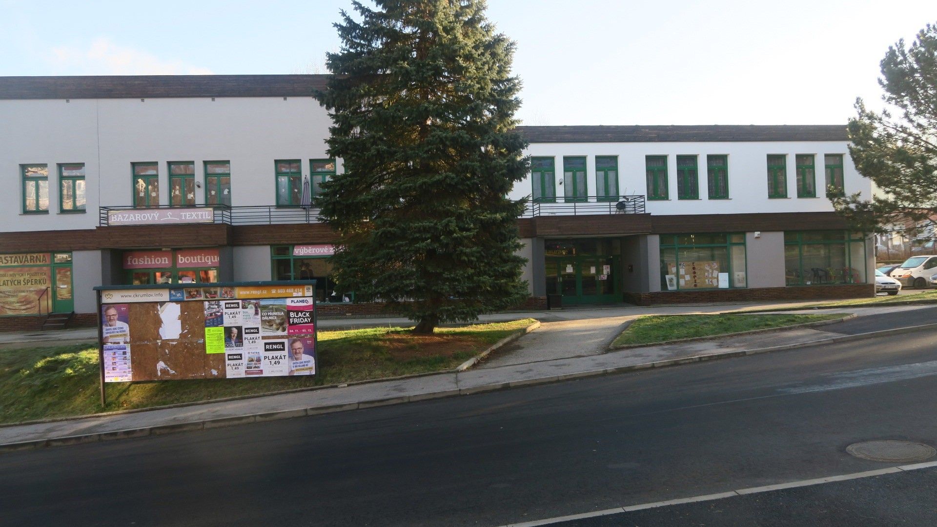 Pronájem restaurace - Sídliště Plešivec, Český Krumlov, 108 m²