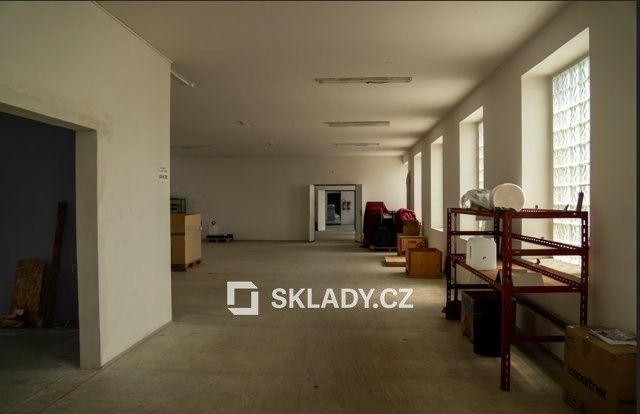 Sklady, Modřice, 400 m² - 1